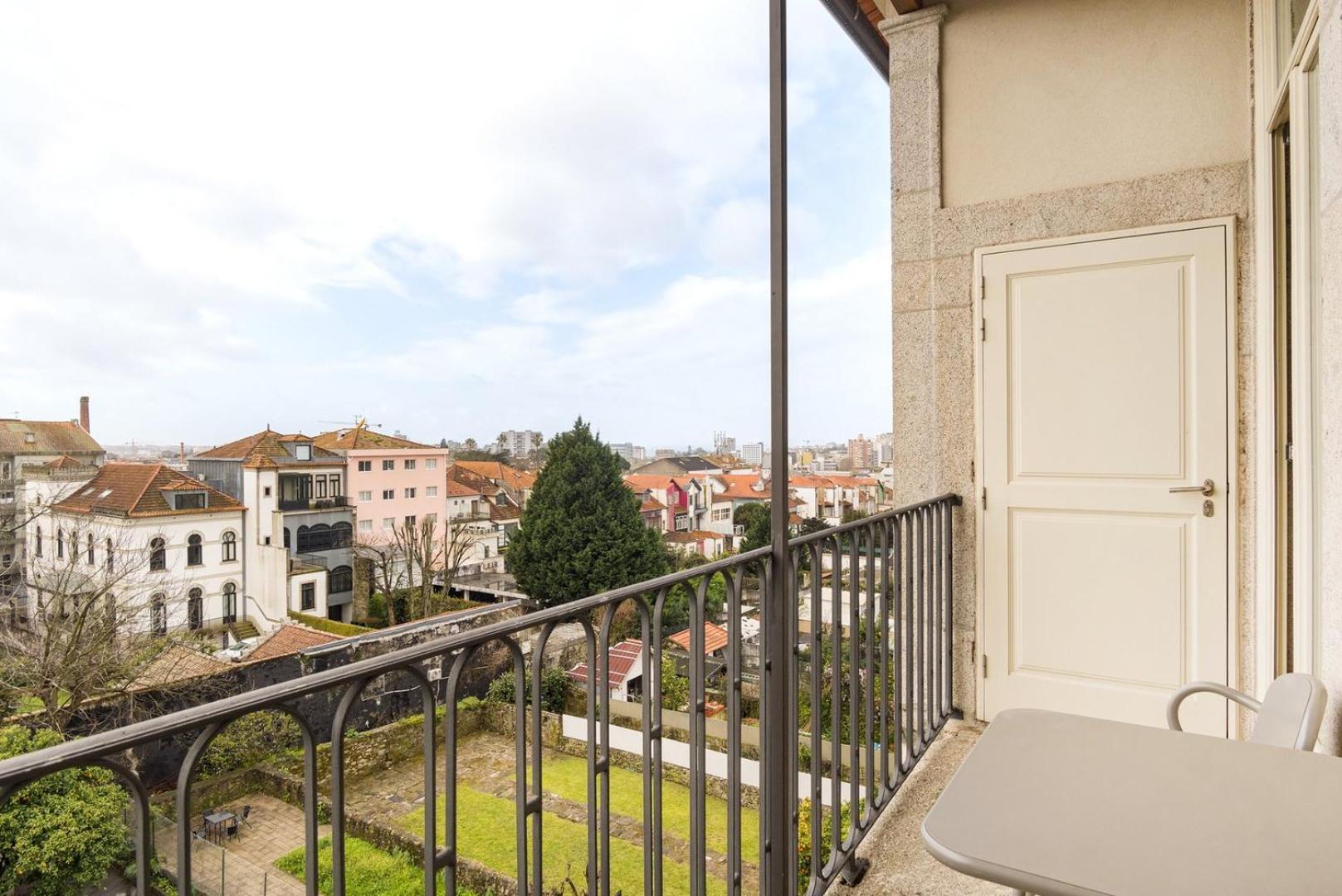 Guestready - Urban Oasis With Private Balcony Apartamento Porto Exterior foto